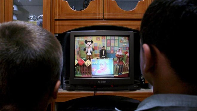 kids watching TV.jpg